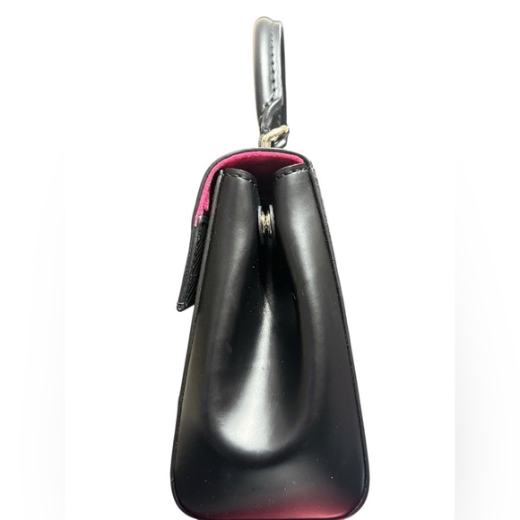 LOUIS VUITTON Cluny Mini Epi Leather Handbag Black $2900 Retail - Picture 12 of 17